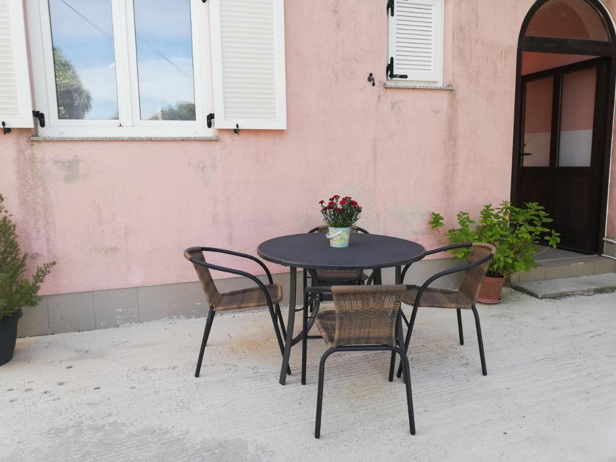 Apartment Sanja Premantura Buitenkant foto